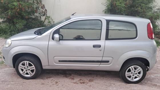 FIAT UNO 1.0 EVO VIVACE 8V FLEX 2P MANUAL